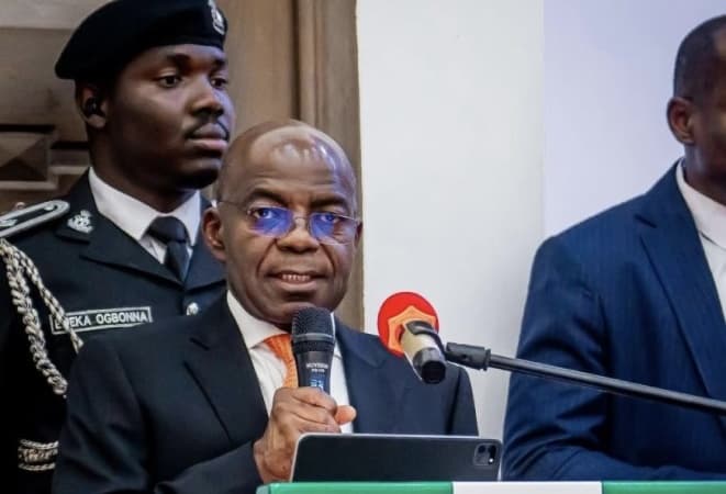 Otti gives outstanding Abia Poly graduates N1m grant each