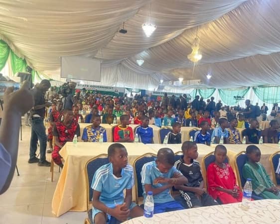Tinubu welcomes the return of 100 Catholic students, charges security agencies on safe return of others