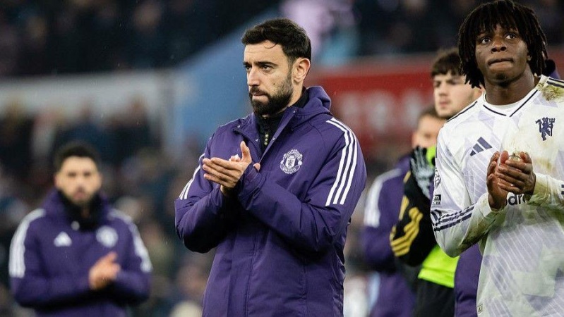 Man Utd face up to 'massive' loss of injured Fernandes