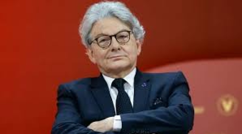 US denies visas to ex-EU commissioner and others over social media rules