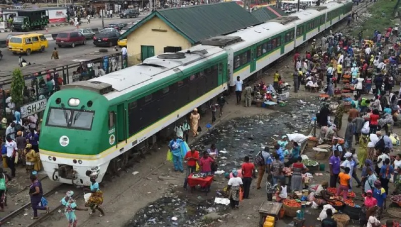 Driver, others escape death as train collides with bus in Lagos