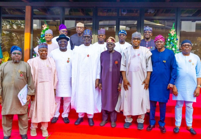 Tinubu inaugurates committee on strategy, conflict resolution and mobilisation for APC