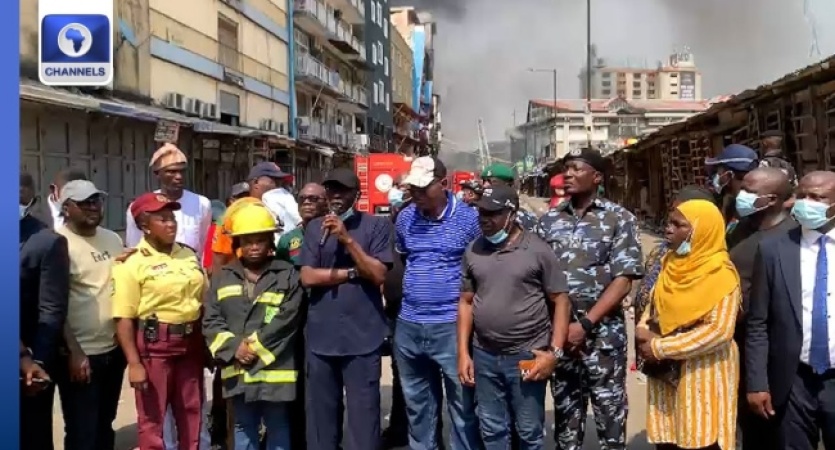 Sanwo-Olu inspects fire scene on Lagos Island, orders GNI building pulled down