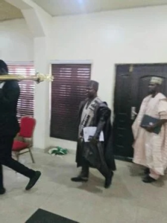 6 serving PDP members of Zamfara House of Assembly defect to APC