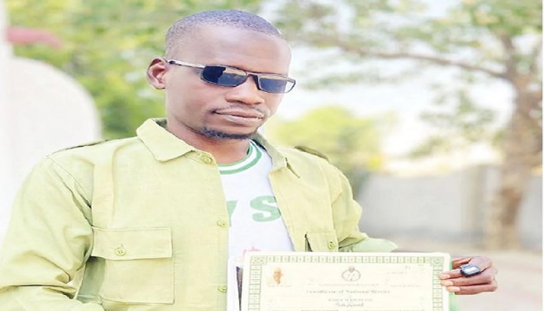 Barefoot Almajiri boy earns varsity degree