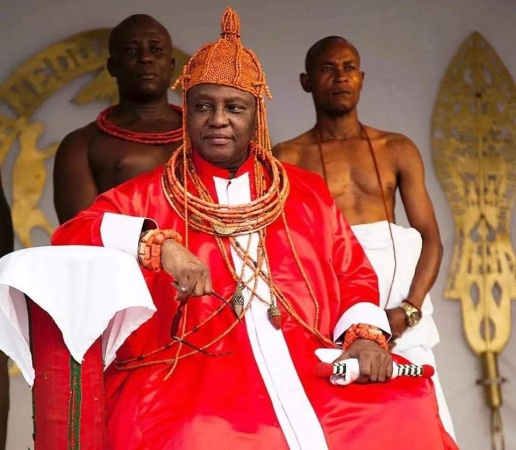 I did not authorise manhandling of Obaseki, says Oba of Benin