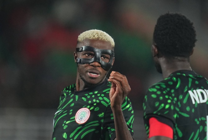 BREAKING: Osimhen threatens to quit Super Eagles 