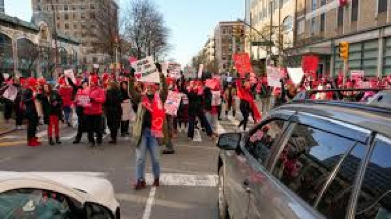 Thousands of New York City nurses go on strike amid rampant flu season