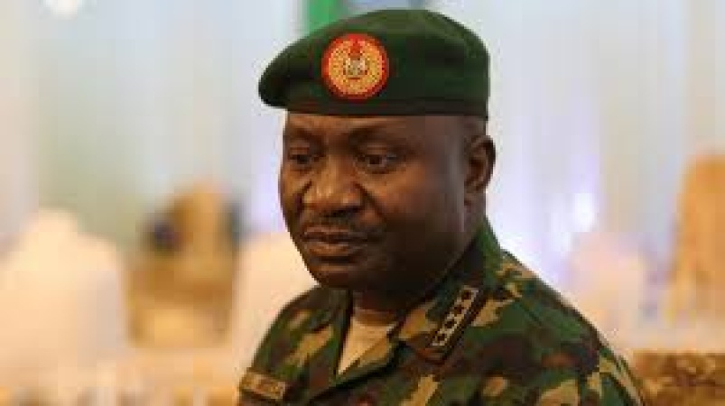 Defence minister warns Gumi, others against support for bandits