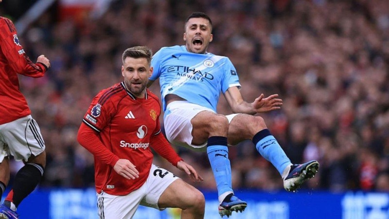 Man Utd claim memorable derby victory over Man City
