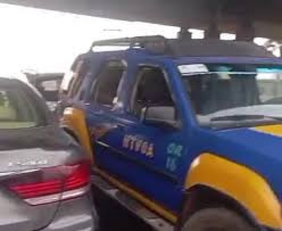 JUST IN: Sleepy driver rams into another vehicle on Third Mainland Bridge