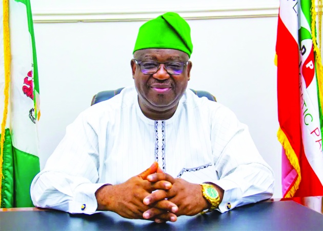 Mutfwang swears in 6 Plateau high court judges