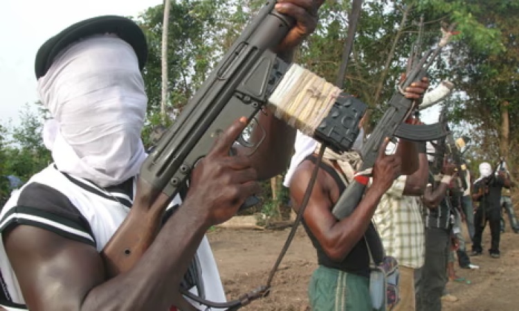 Ekiti: Gunmen demand N100m ransom for kidnapped pregnant woman, four others