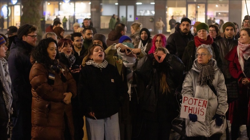 Protest held in the Netherlands over police violence against 2 Muslim women