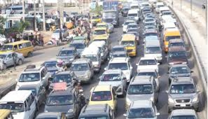 Motorists lament frequent hours-long traffic on Lagos-Ibadan Expressway