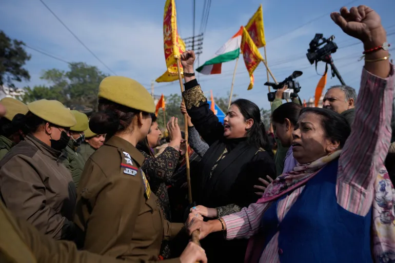India shuts Kashmir medical college – after Muslims earned most admissions