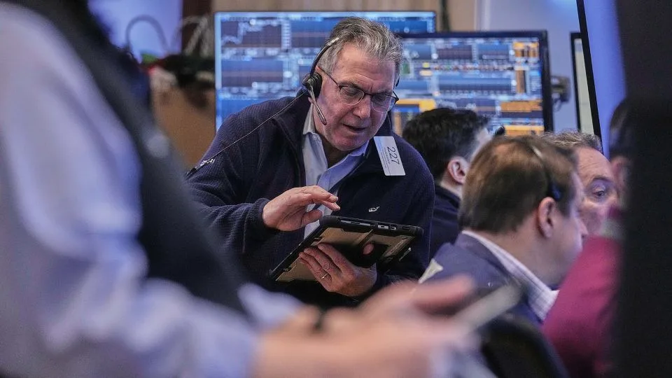 Dow tumbles more than 850 points and dollar slides over Greenland and tariff threats