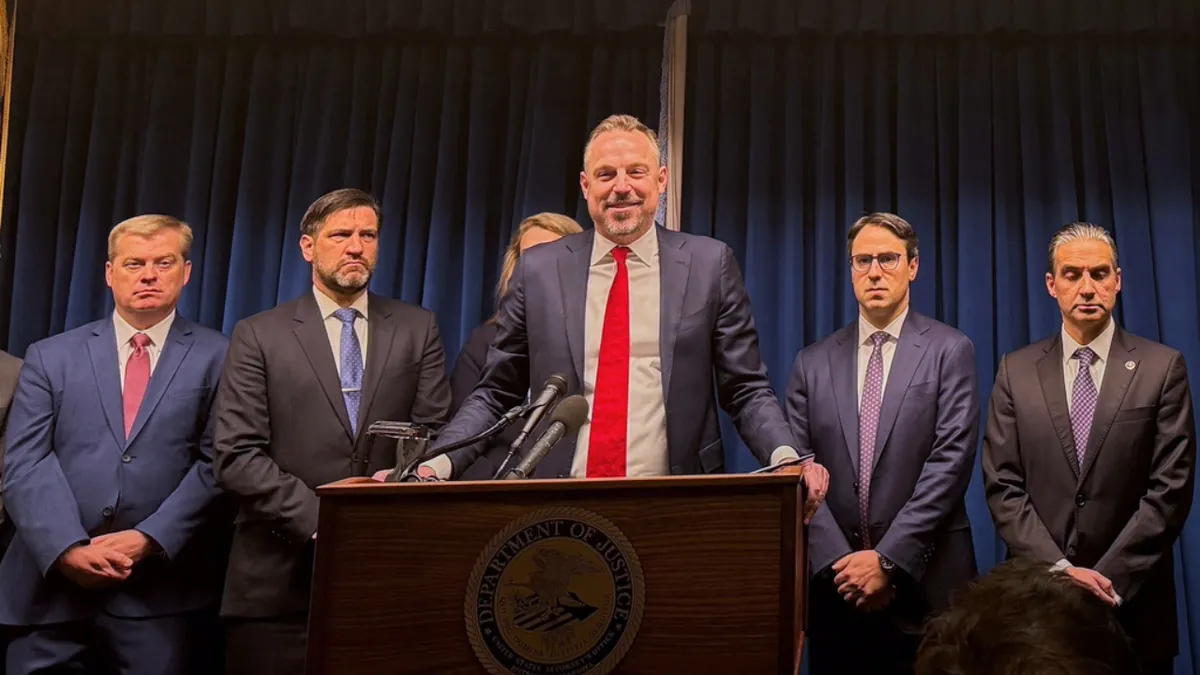 Top federal prosecutor who exposed massive $250M Minnesota fraud case steps down from position