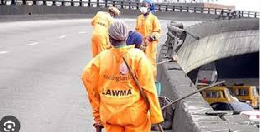 Loaded truck crushes LAWMA worker on Eko Bridge corridor