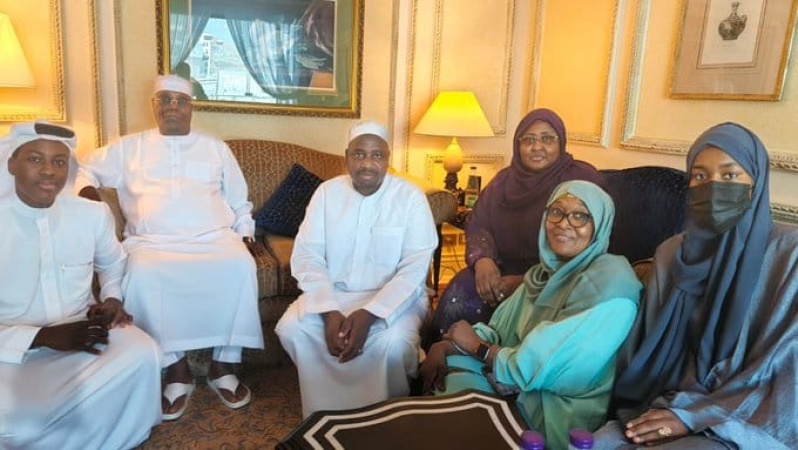 Buhari’s widow visits Atiku in Saudi Arabia