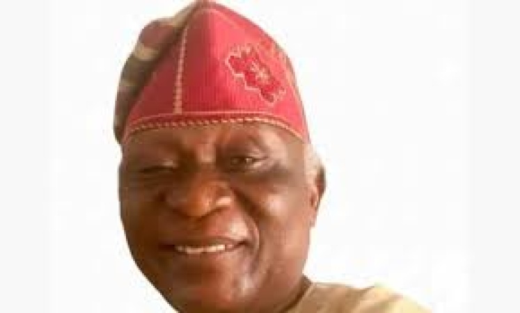 The silent press and the silent siege