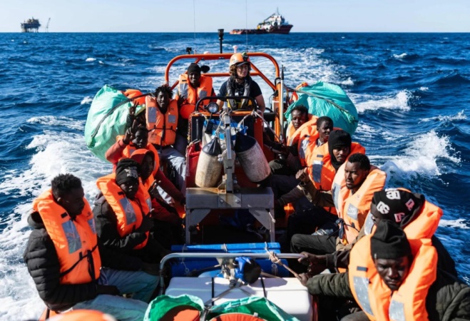 53 migrants dead or missing after boat capsizes off Libya