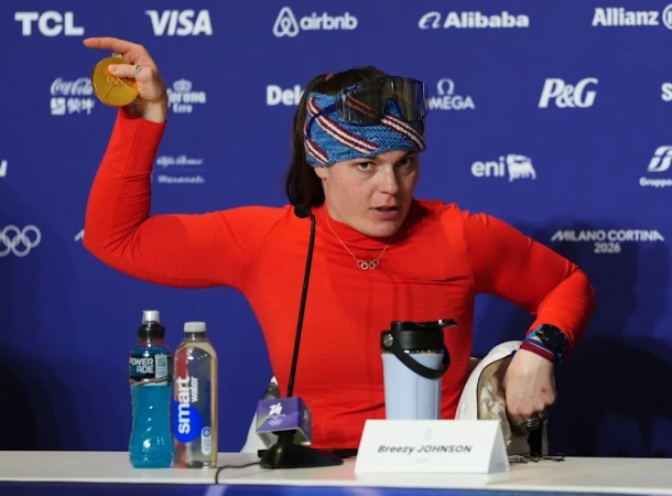 Olympic bosses investigate why medals are breaking