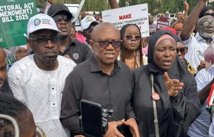 Electoral Act: Deji Adeyanju hails Peter Obi for joining #OccupyNASS protest