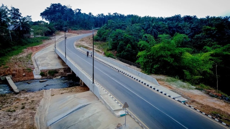Otti inaugurates 70-year-old Omenuko Bridge, 30 km Abam-Ndiokereke-Arochukwu Road