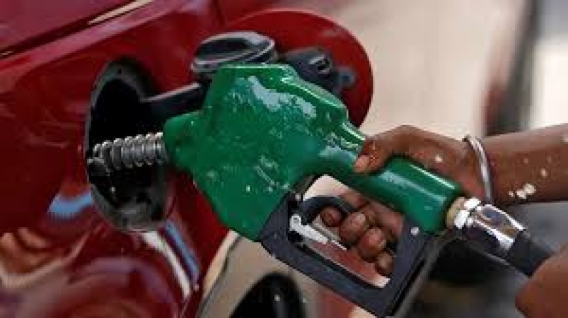 Oil marketers battle for customers amid price cuts