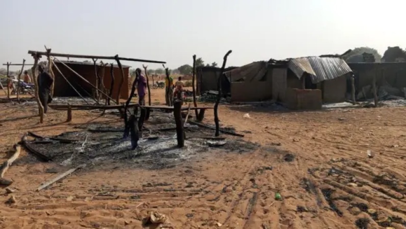 Blood flows as bandits go on rampage in Niger State, kill 26, burn police station, houses in fresh attack