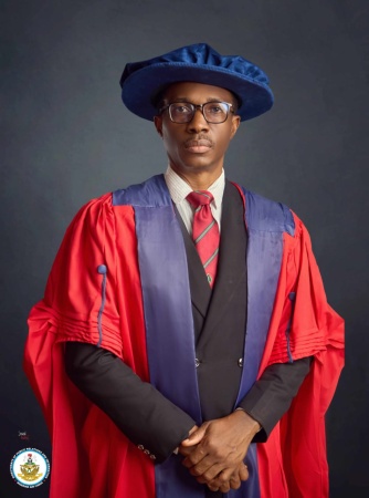 NAF officer wins double honours at West African surgeons’ conference