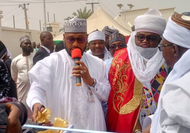 Lawal donates cars to 40 Imams in Zamfara