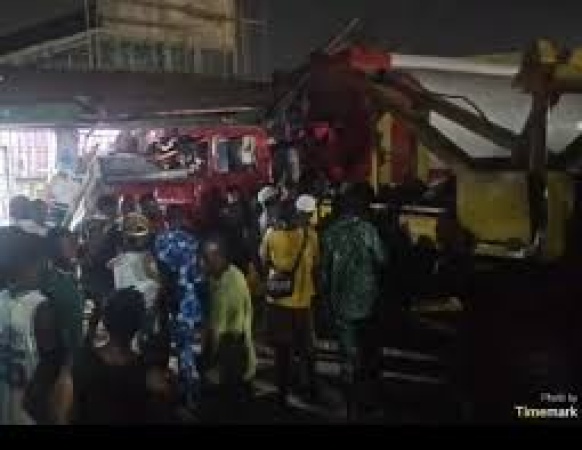 One killed, four injured as tanker rams car, POS shop in Lagos