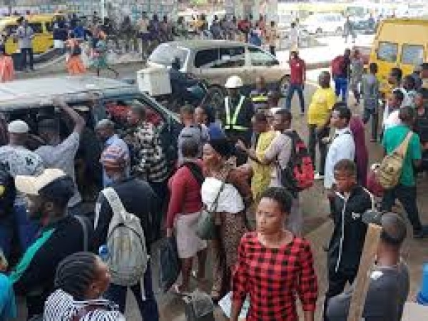 FCT Poll: Travellers groan as soldiers block Abuja entry points