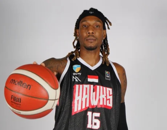 US basketball player escapes execution in Indonesia, but his prison ordeal continues