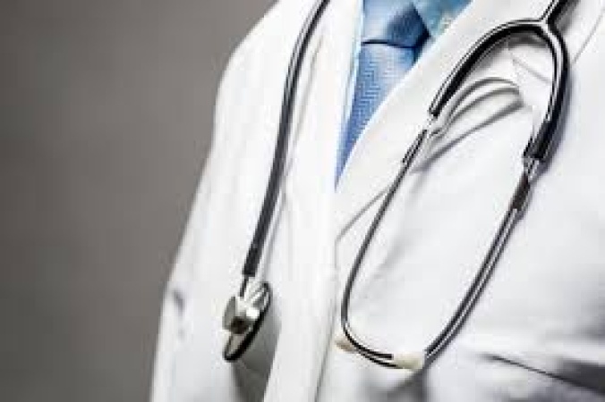 Doctor suspended for reporting to duty under alcoholic influence