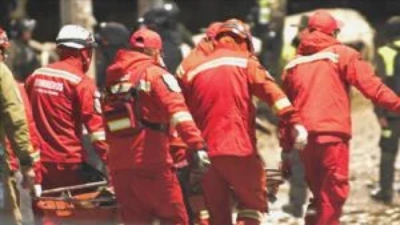 At least 20 killed after military plane carrying banknotes crashes in Bolivia