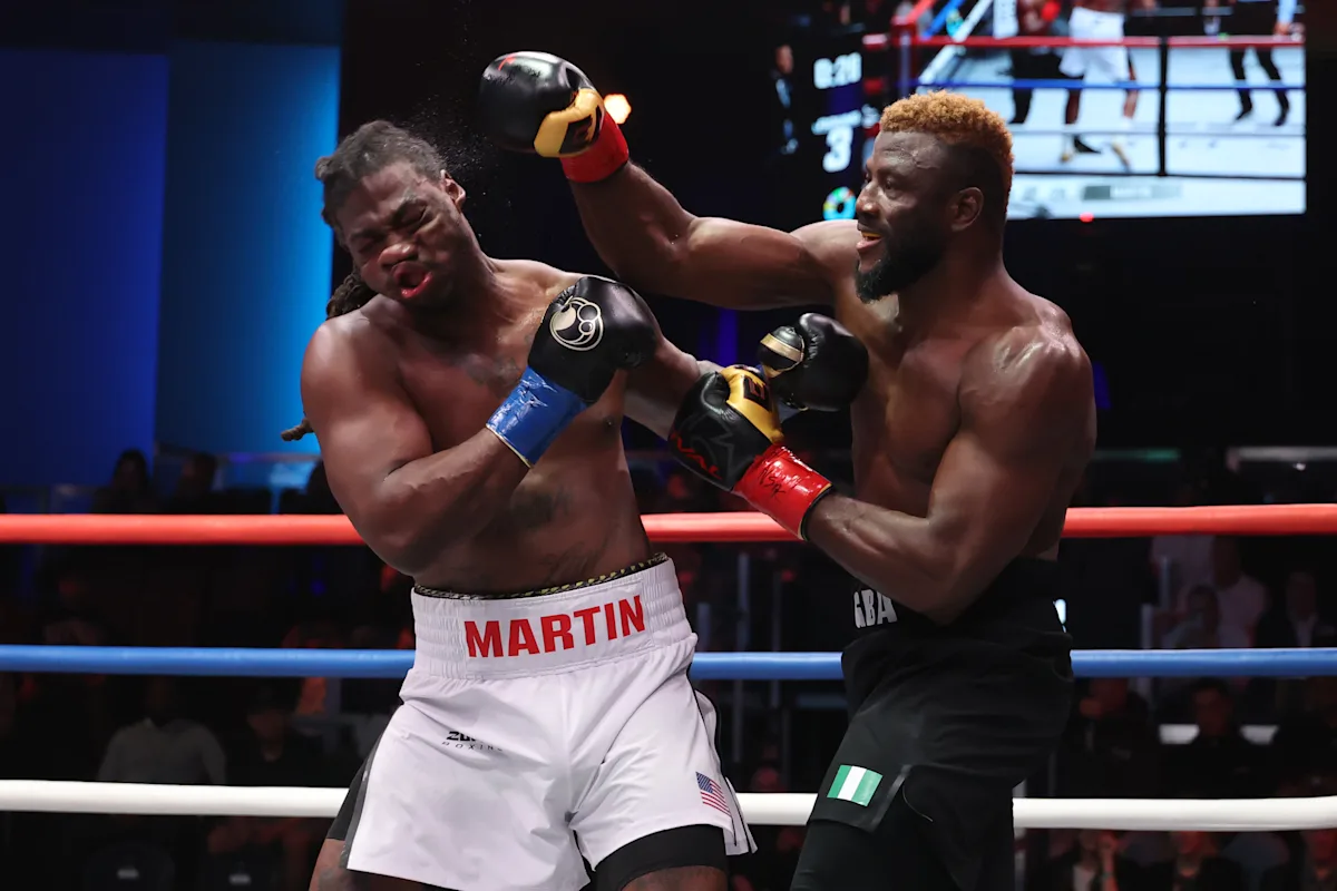 Ajagba stops former IBF champion Martin in brutal fourth-round knockout, calls out Usyk