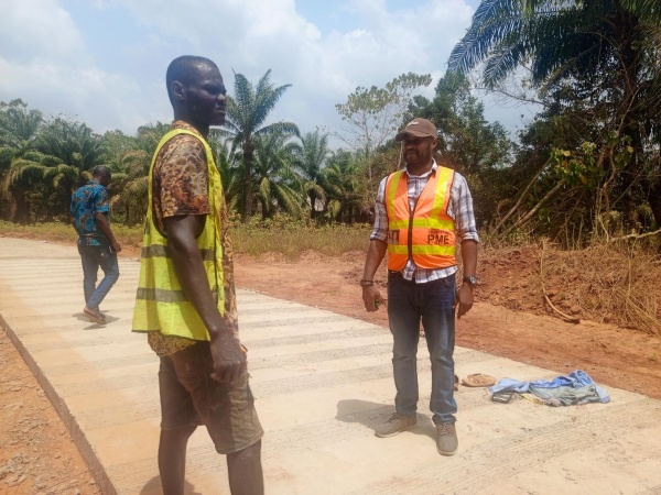 Ebonyi orders contractor to stop work over substandard materials 