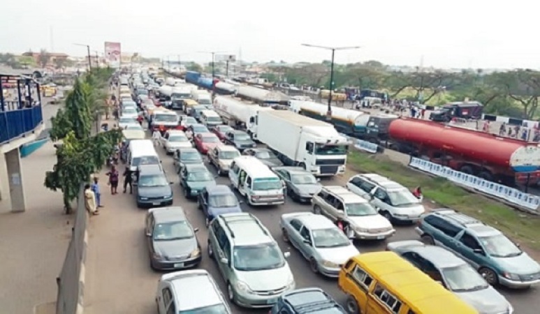 Repair works on Kara Bridge to resume Wednesday, says FG