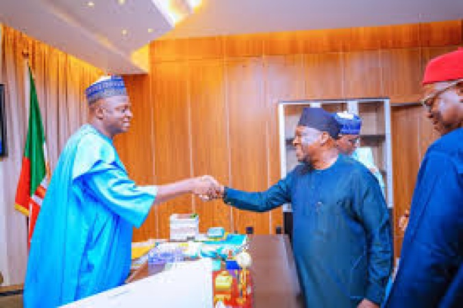 2027: Fintiri storms APC National Secretariat, assures 85 per cent votes for Tinubu, APC in Adamawa