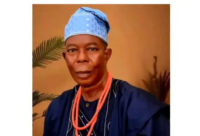 Davido’s logistics manager, Israel DMW, loses father at 71