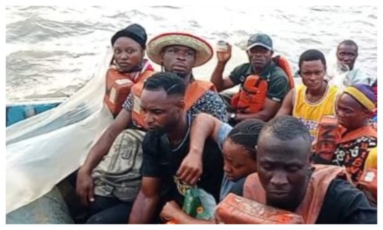 Navy foils sea robbery attempt, rescues 16 passengers on Ibaka–Calabar Channel