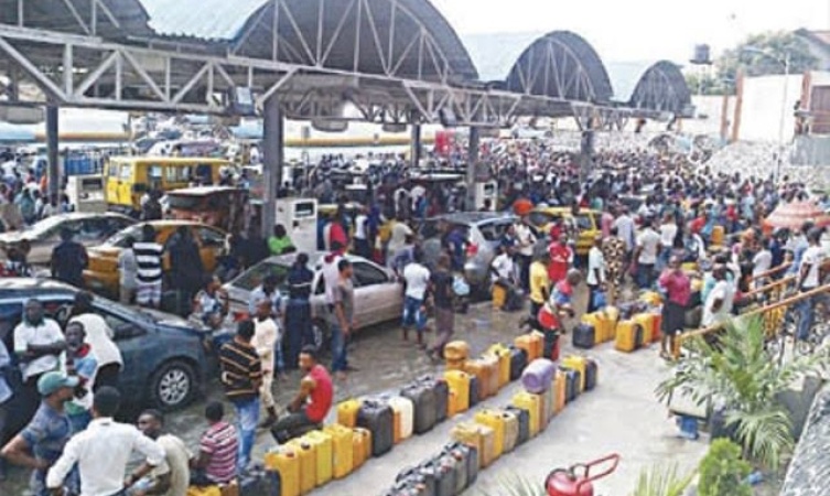 Panic as petrol price hits N1,500 in Rivers