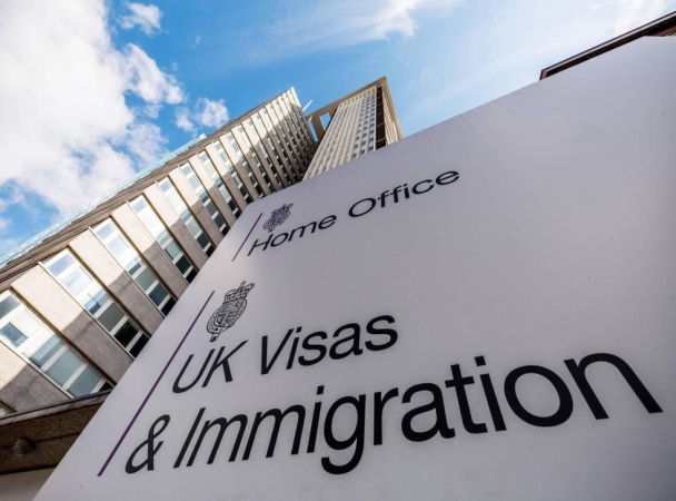 Canada offers a path for international students following UK study ban