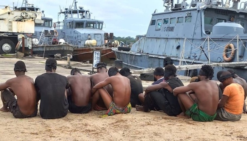 Nigerian Navy busts illegal fuel operation, seizes 44,000 litres