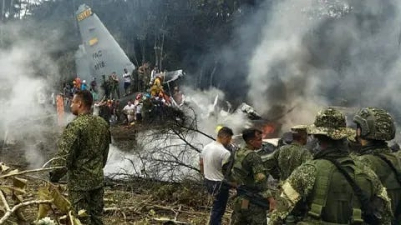Air Force plane crashes with scores of soldiers on board