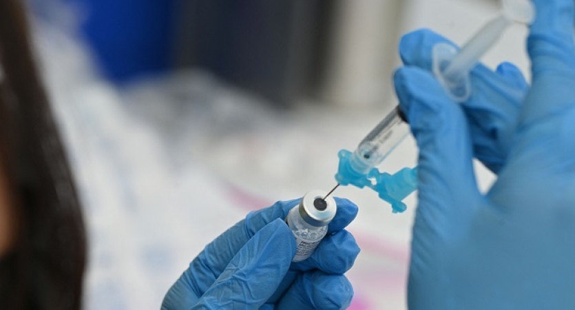 Two nurses arrested over alleged wrong injection that killed sisters