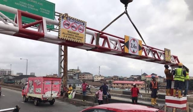 Installation of truck barriers: Lagos Govt diverts traffic, issues traffic advisory